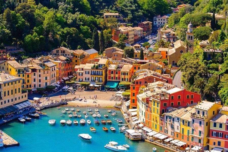 Croisière en Méditerranée sur la Riviera Italienne et Française Au départ de Barcelone, Provence, Corse, Cinque Terre, Florence, Rome et Naples À bord du Celebrity Reflection