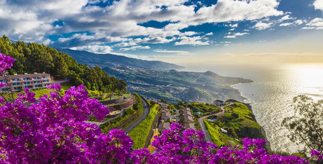 Les Îles Canaries, Madère et l'Espagne 