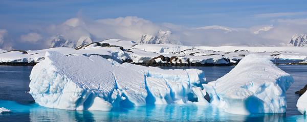 L'Antarctique «Au-delà du cercle polaire»