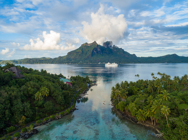 Croisière en Polynésie française : Les îles de la Société et les Tuamotu Croisière de 10 nuits à bord du Paul Gauguin (Ponant)